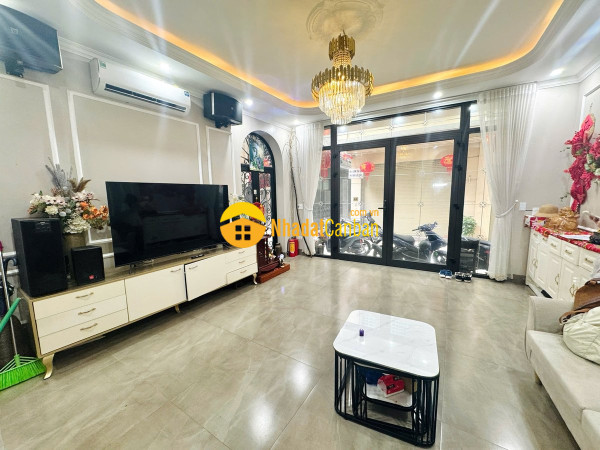 Siêu phẩm thái thịnh, thang máy, kinh doanh, dt 33 m2x 6 tầng, mt4,5m, giá 23 tỷ