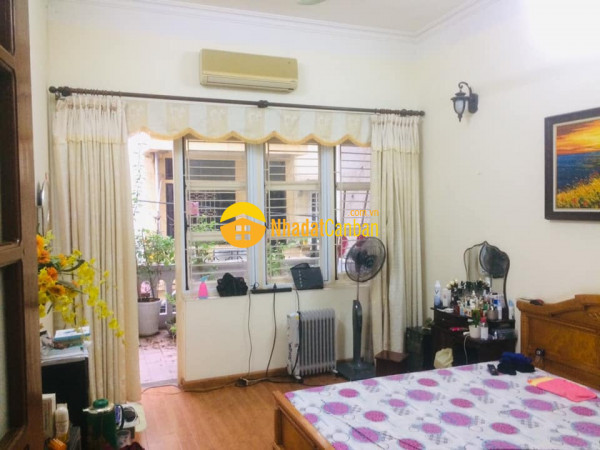 Nhà bán nguyen ngọc vũ 79m 4 tầng mt 4.5 chỉ 10.9 ty cầu giấy