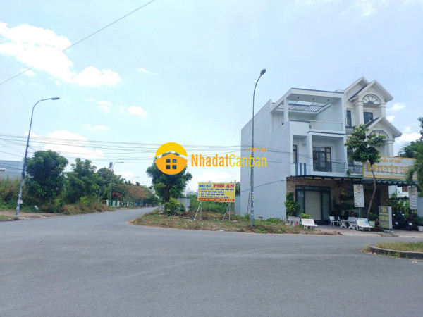 Nền góc vip trục chính a2.phú an phường hưng phú tp cần thơ