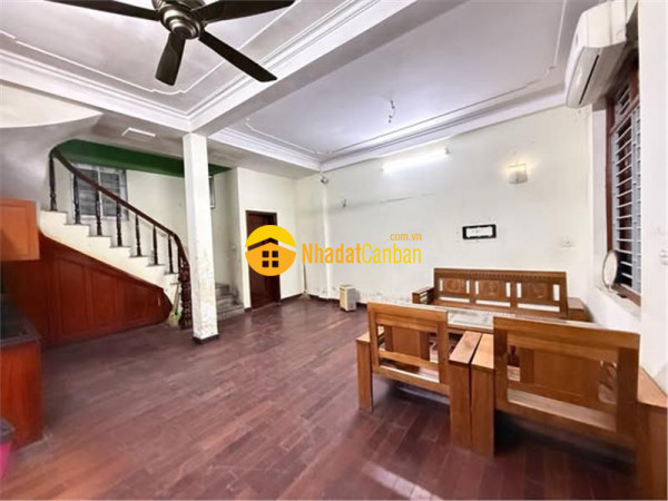 Thanh xuân nhà dân xây 4048m², 4 tầng, mt 4.93m. ngõ nông, ô tô cách 20m. giá chỉ 10.x tỷ