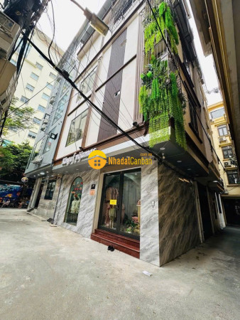 Bán khấn cấp nhà phố xuân thủy, lô góc, đường ô tô tránh, ở kdoanh tốt.