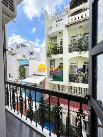 Dòng tiền 35trth hẻm xe hơi metro cách mạng tháng 8 gần cv lê thị riêng 4 tầng 7pn 7.x tỉ